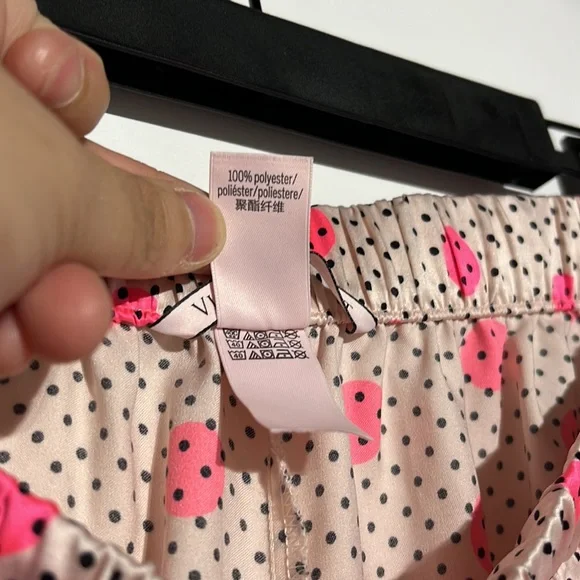 Victoria’s Secret Pink White Black Polka Dot Silky Lightweight Pajama Pants XS - Picture 8 of 8